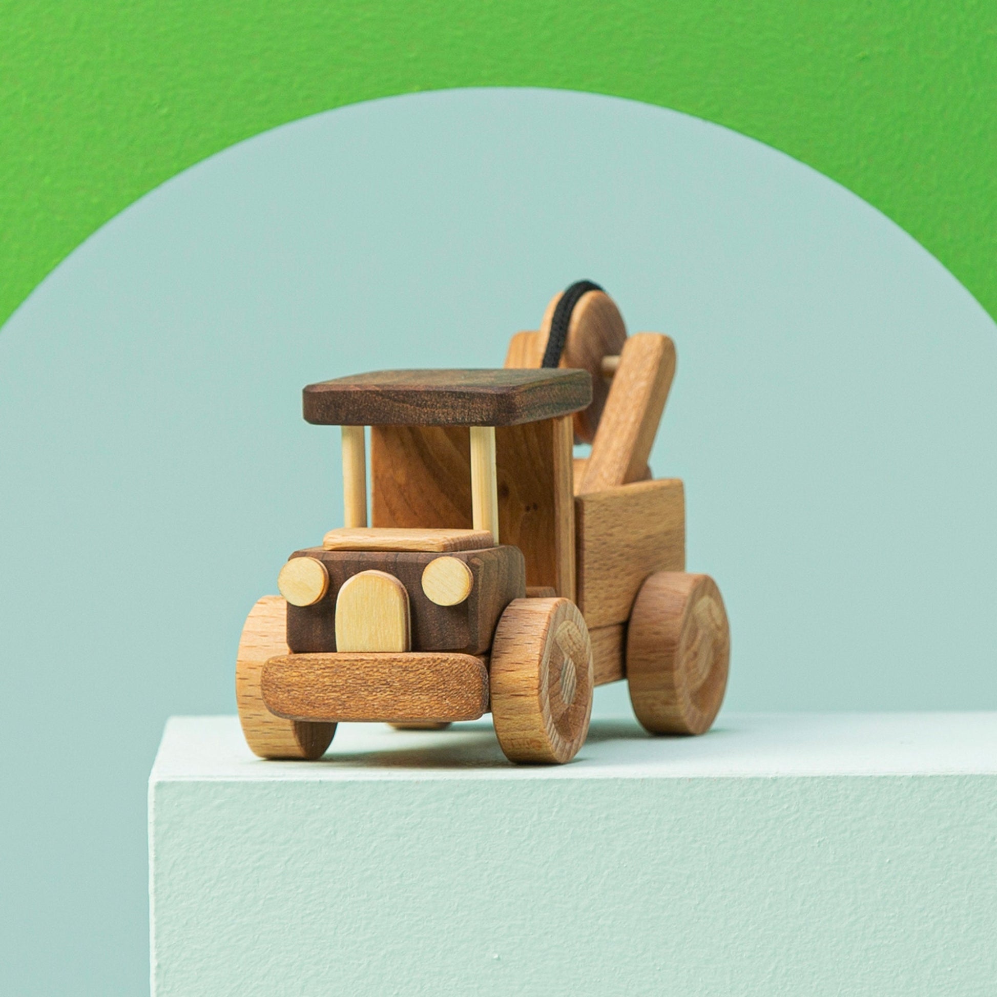 Wooden Tow Truck Toy: Personalized Handmade Kids Toy