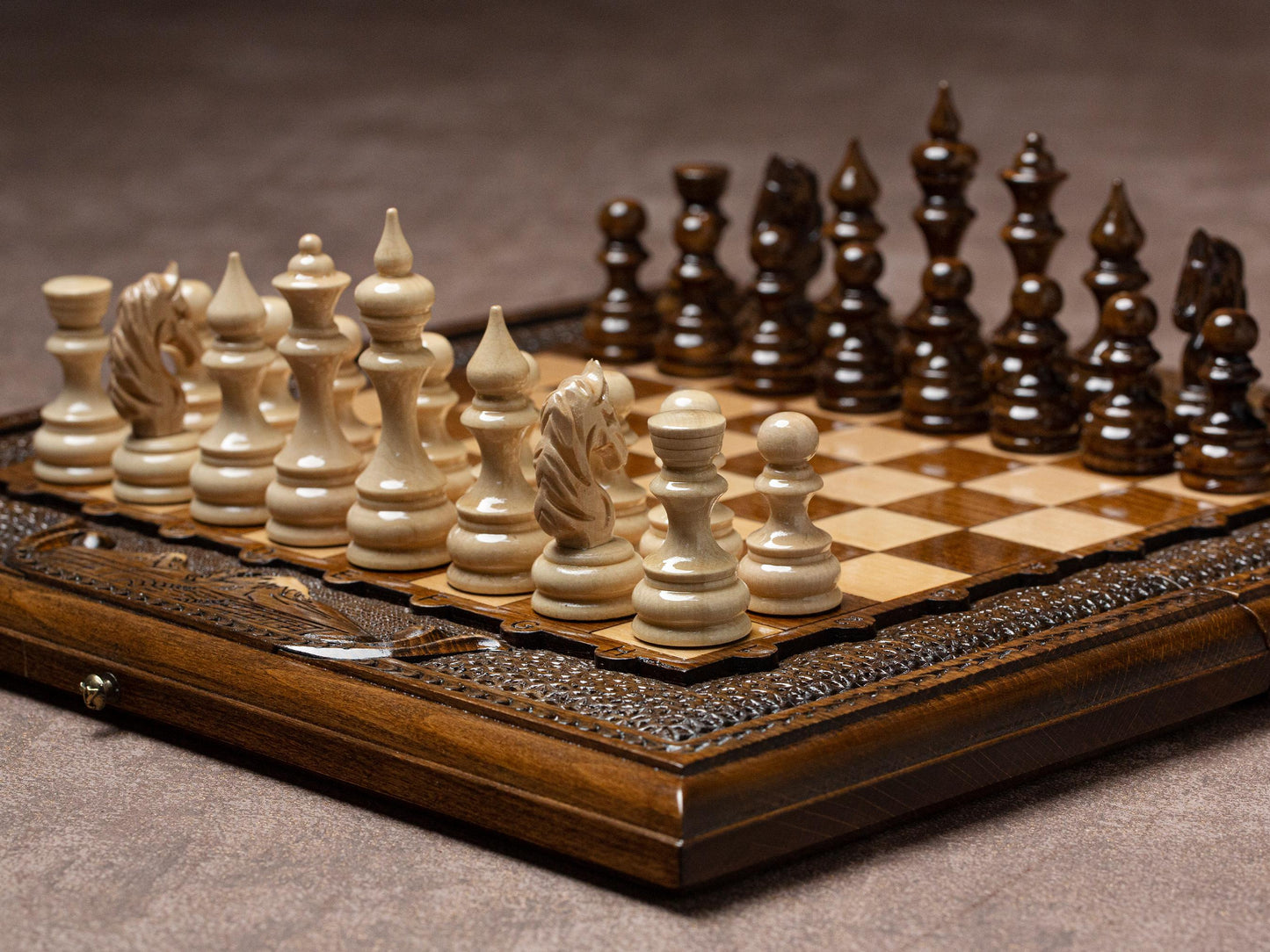 Wood Chess Set – Unique Mountain Design