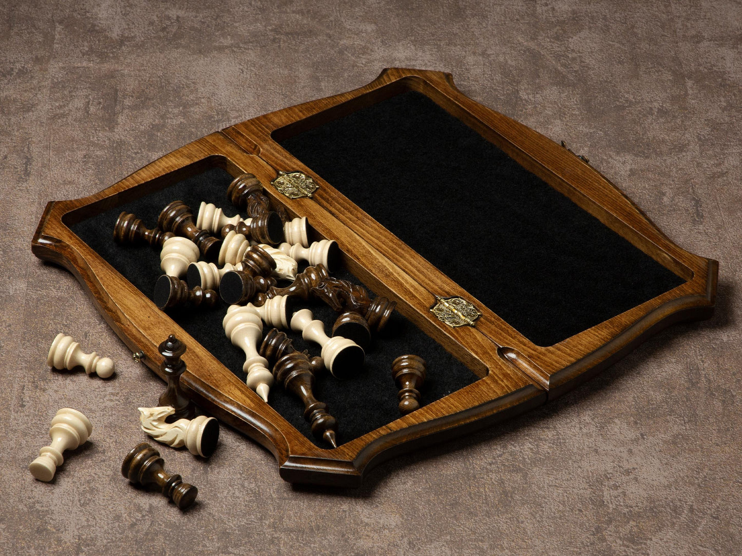 Handmade Lacquered Beech Wood Chess Set: Book-Style Folding Board